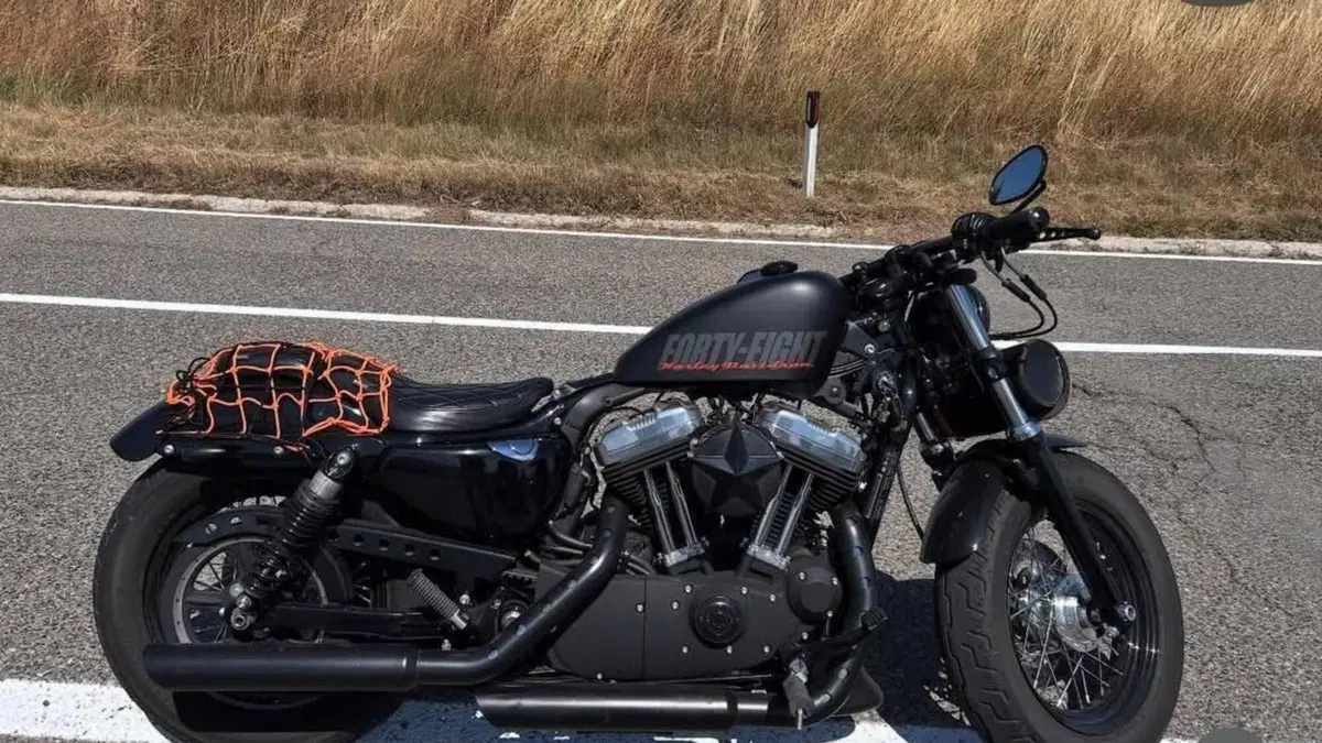 Harley-Davidson 1200 Forty-Eight (2010 - 15)  (8)