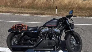 Harley-Davidson 1200 Forty-Eight (2010 - 15)  (8)