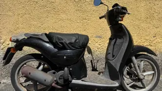 Aprilia Scarabeo 50 (2004 - 06) usata
