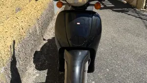 Aprilia Scarabeo 50 (2004 - 06)  (3)