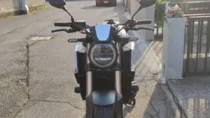Honda CB 650 R (2021 - 23)  (4)