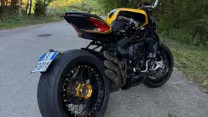 MV Agusta Dragster 800 RR (2018 - 20)  (2)