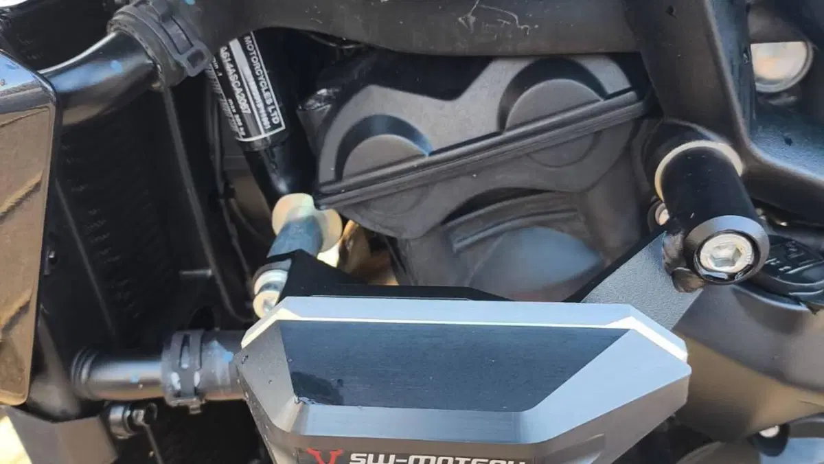 Triumph Street Triple 765 RS (2023 - 26)  (9)