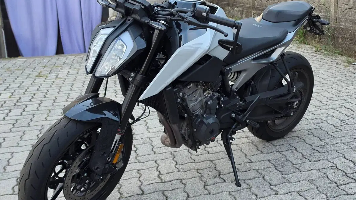 KTM 790 Duke L (2023 - 24) 