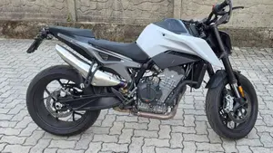 KTM 790 Duke L (2023 - 24)  (4)