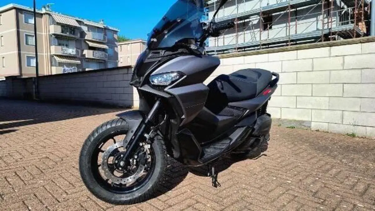 Aprilia SR GT 200 (2025 - 26) 