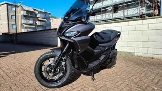 Aprilia SR GT 200 (2025 - 26) usata
