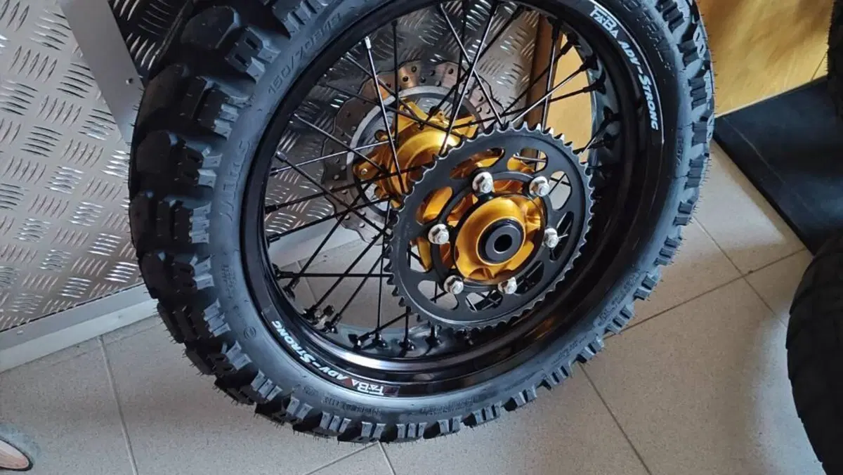 Yamaha Ténéré 700 World Raid (2022 - 25)  (8)