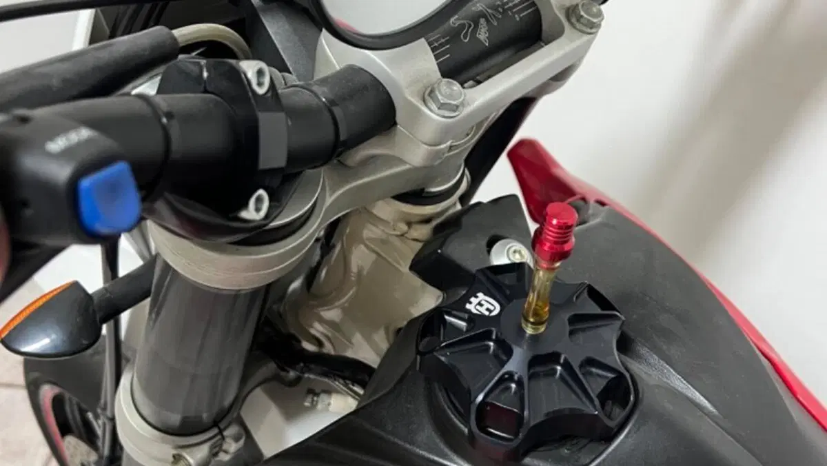 Husqvarna SM 510 R (2010 - 12)  (6)