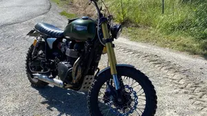 Triumph Scrambler (2006 - 17)  (5)