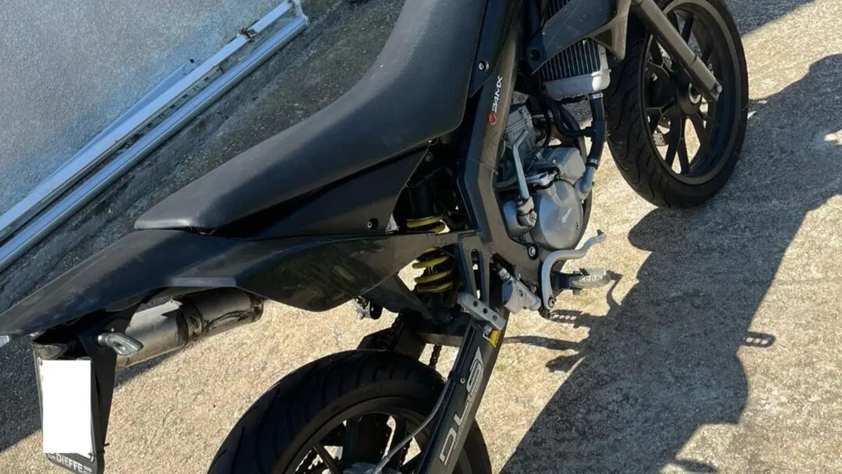 Derbi Senda 50 X-Race SM (2008 - 12)  (3)
