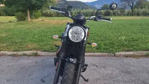 Triumph Street Scrambler 900 (2019 - 20)  (3)