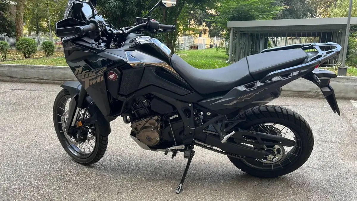 Honda Africa Twin CRF 1100L ES (2024 - 26)  (2)