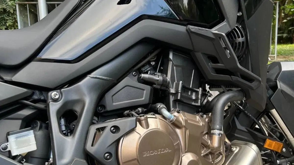 Honda Africa Twin CRF 1100L ES (2024 - 26)  (10)