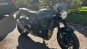 Kawasaki Z 900 RS (2018 - 20)  (12)