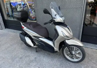 Piaggio Beverly 400 ABS-ASR (2021 - 24) - Annuncio 10113135