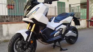 Honda X-ADV 750 (2025 - 27) 