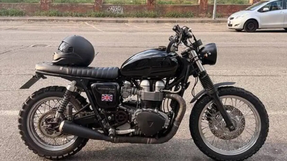 Triumph Bonneville T100 (2008 - 16)  (4)