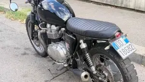 Triumph Bonneville T100 (2008 - 16)  (10)
