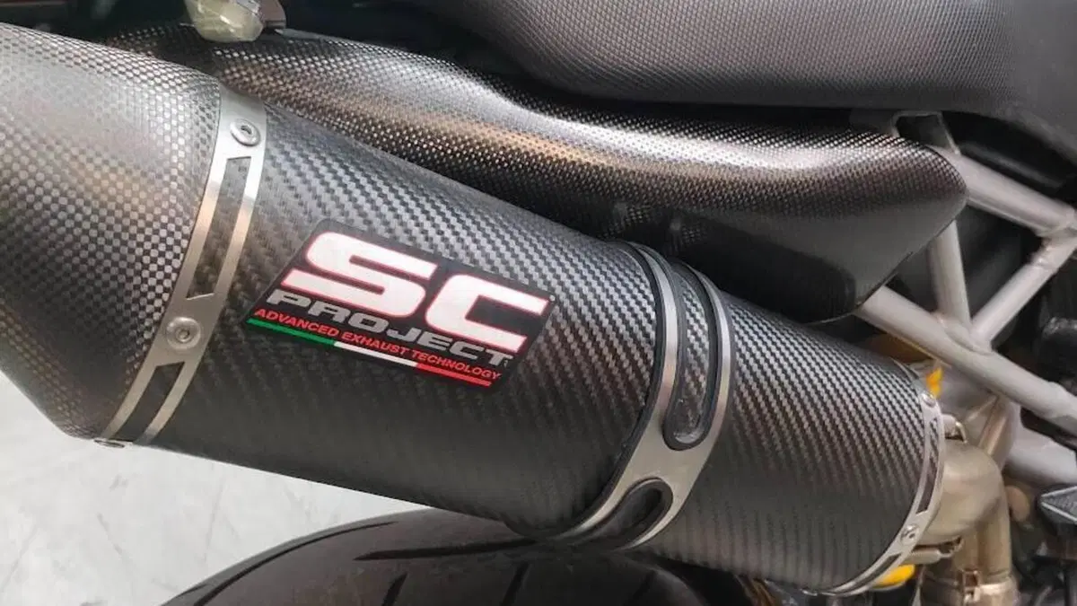 Ducati Hypermotard 796 (2012)  (7)