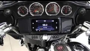 Harley-Davidson 117 Street Glide (2018 - 20) - FLHXSE  (9)