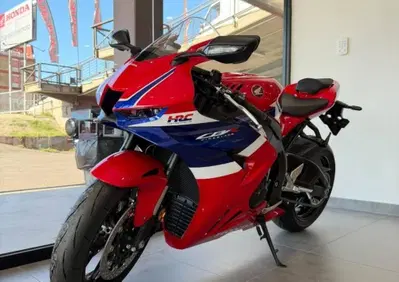 Honda CBR 1000 RR-R Fireblade (2024 - 26) - Annuncio 10107198