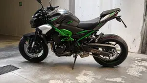 Kawasaki Z 900 (2025 - 26) 