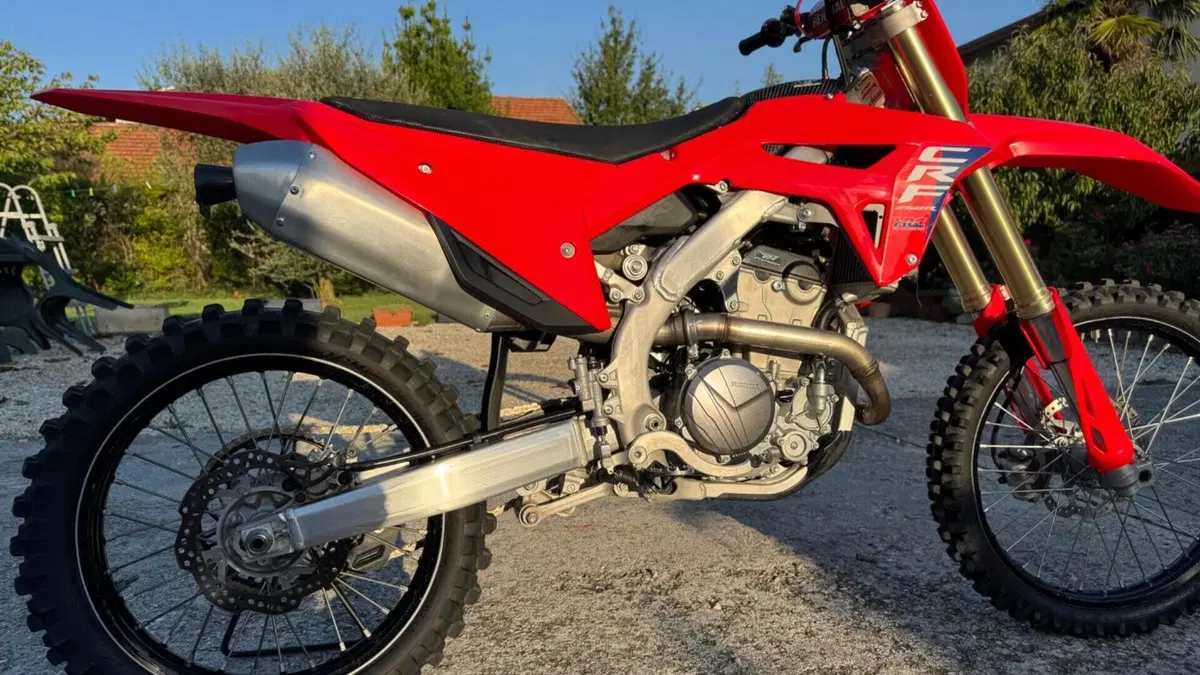 Honda CRF 250R (2024)  (5)