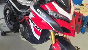 Ducati Multistrada 1260 Pikes Peak (2018 - 20)  (3)