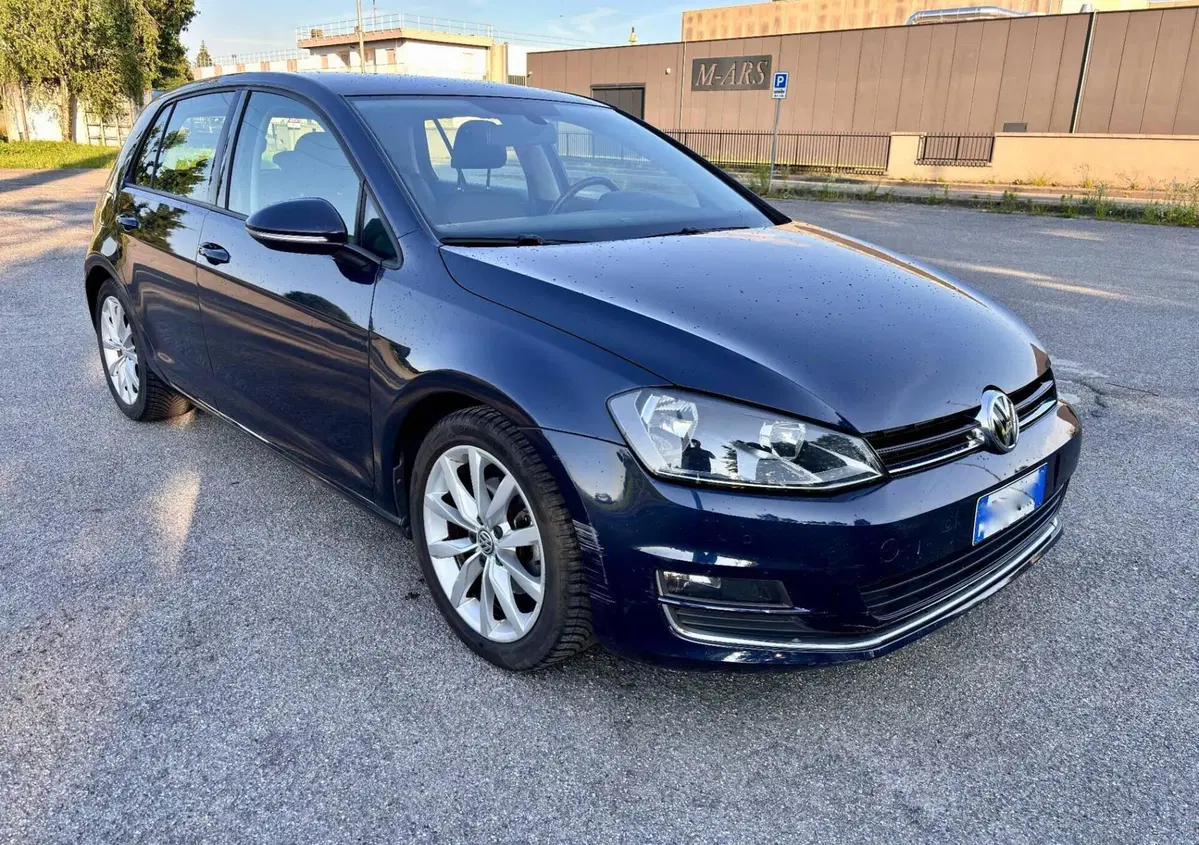 Volkswagen Golf 1.4 TGI 5p. Highline BlueMotion (2)