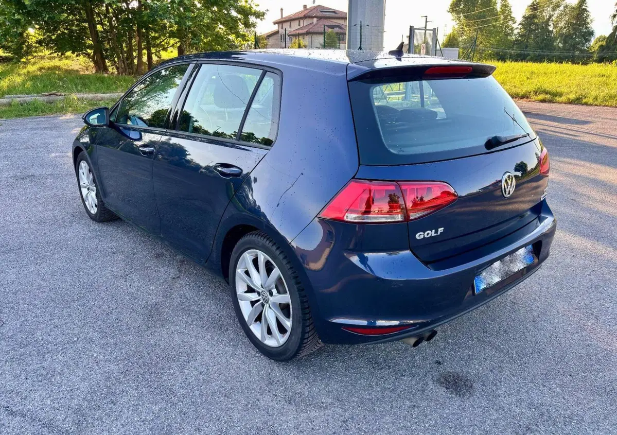 Volkswagen Golf 1.4 TGI 5p. Highline BlueMotion (4)