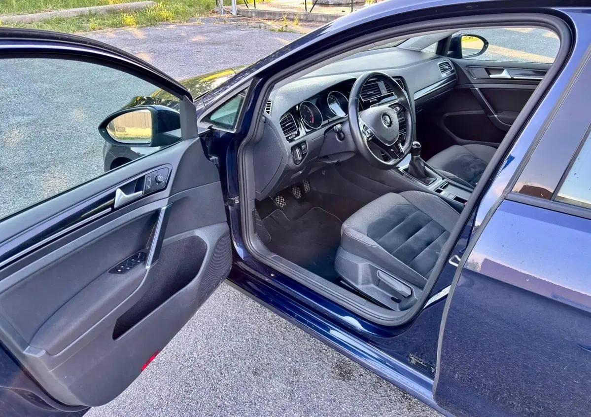Volkswagen Golf 1.4 TGI 5p. Highline BlueMotion (11)