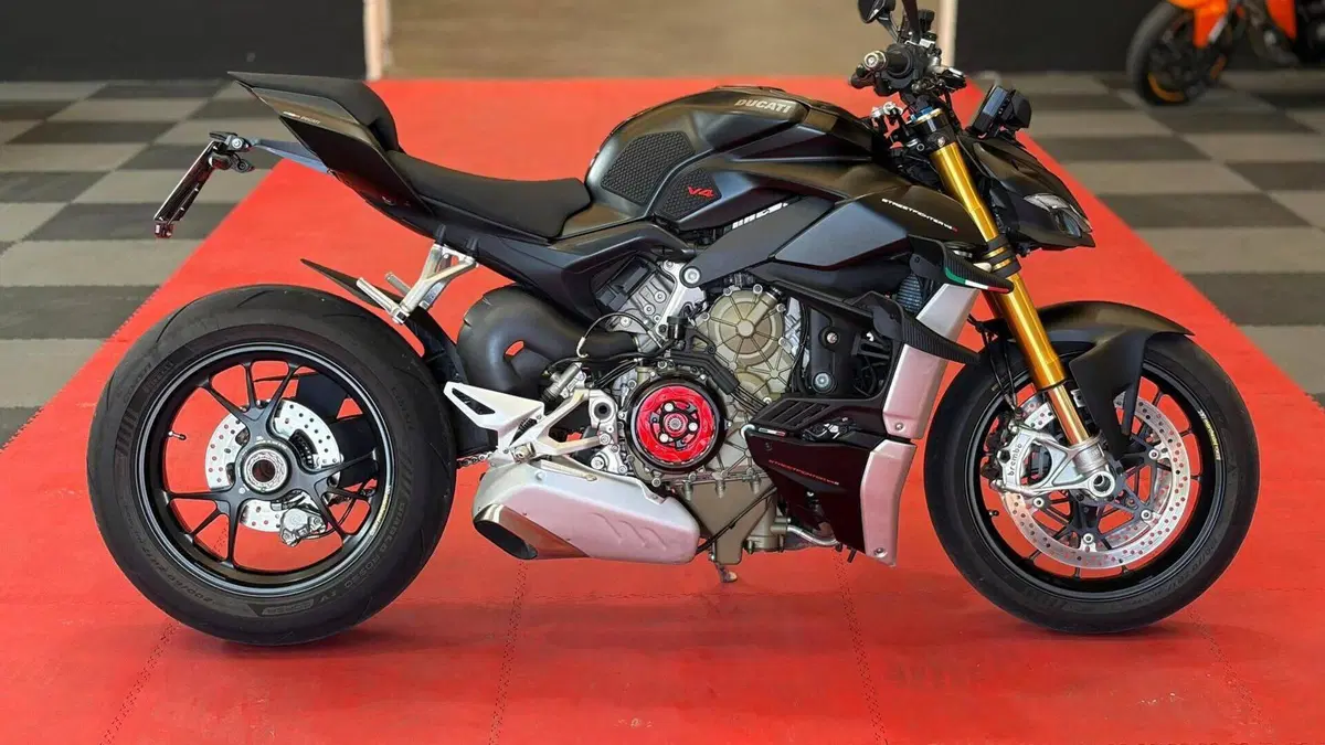 Ducati Streetfighter V4 1100 S (2021 - 22) 