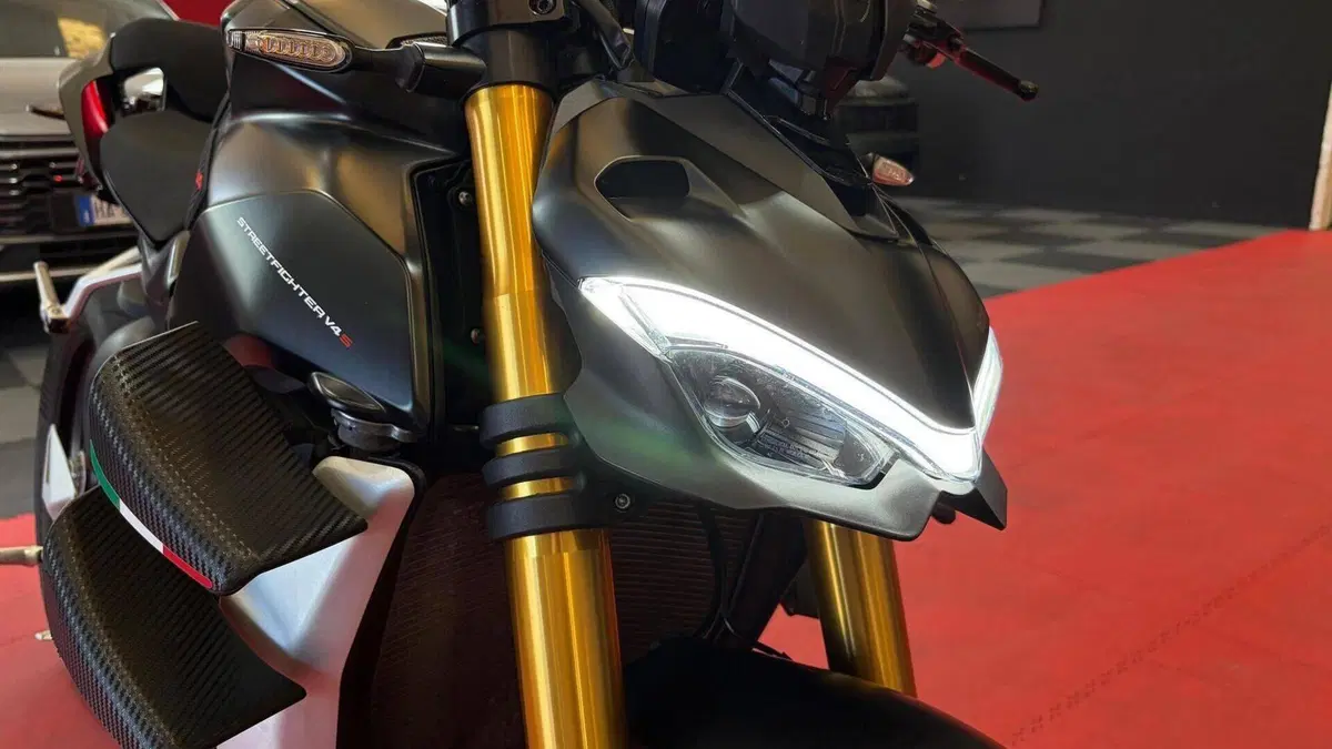Ducati Streetfighter V4 1100 S (2021 - 22)  (5)