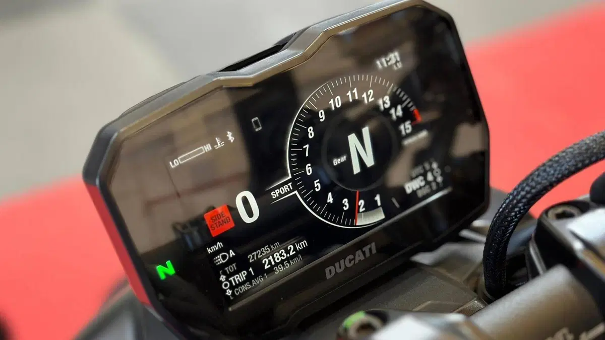 Ducati Streetfighter V4 1100 S (2021 - 22)  (6)
