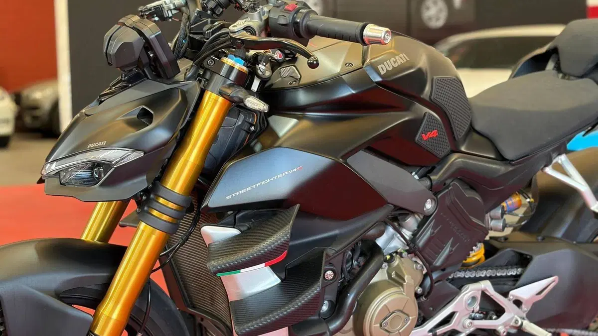 Ducati Streetfighter V4 1100 S (2021 - 22)  (10)