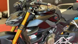 Ducati Streetfighter V4 1100 S (2021 - 22)  (10)