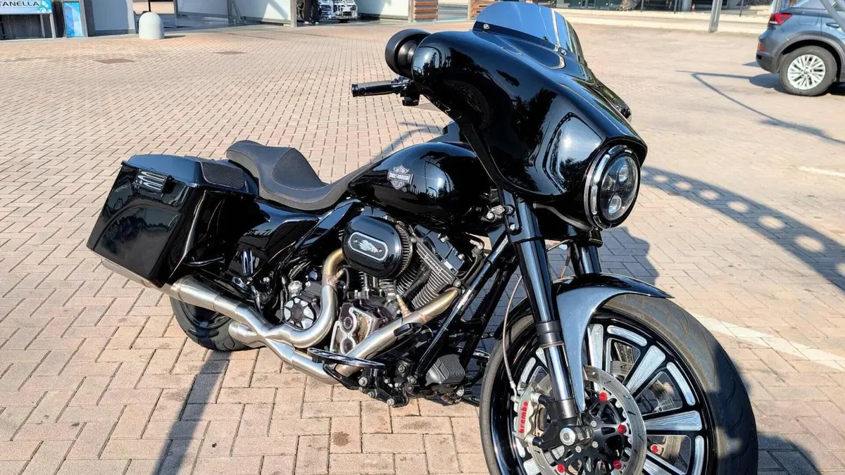 Harley-Davidson 1584 Street Glide (2008 - 10) - FLHX  (18)