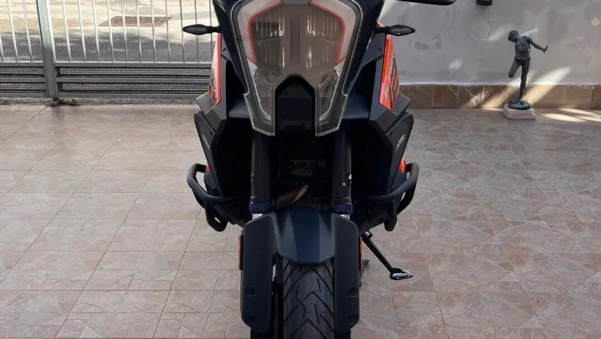 KTM 1290 Super Adventure S (2021 - 25)  (4)