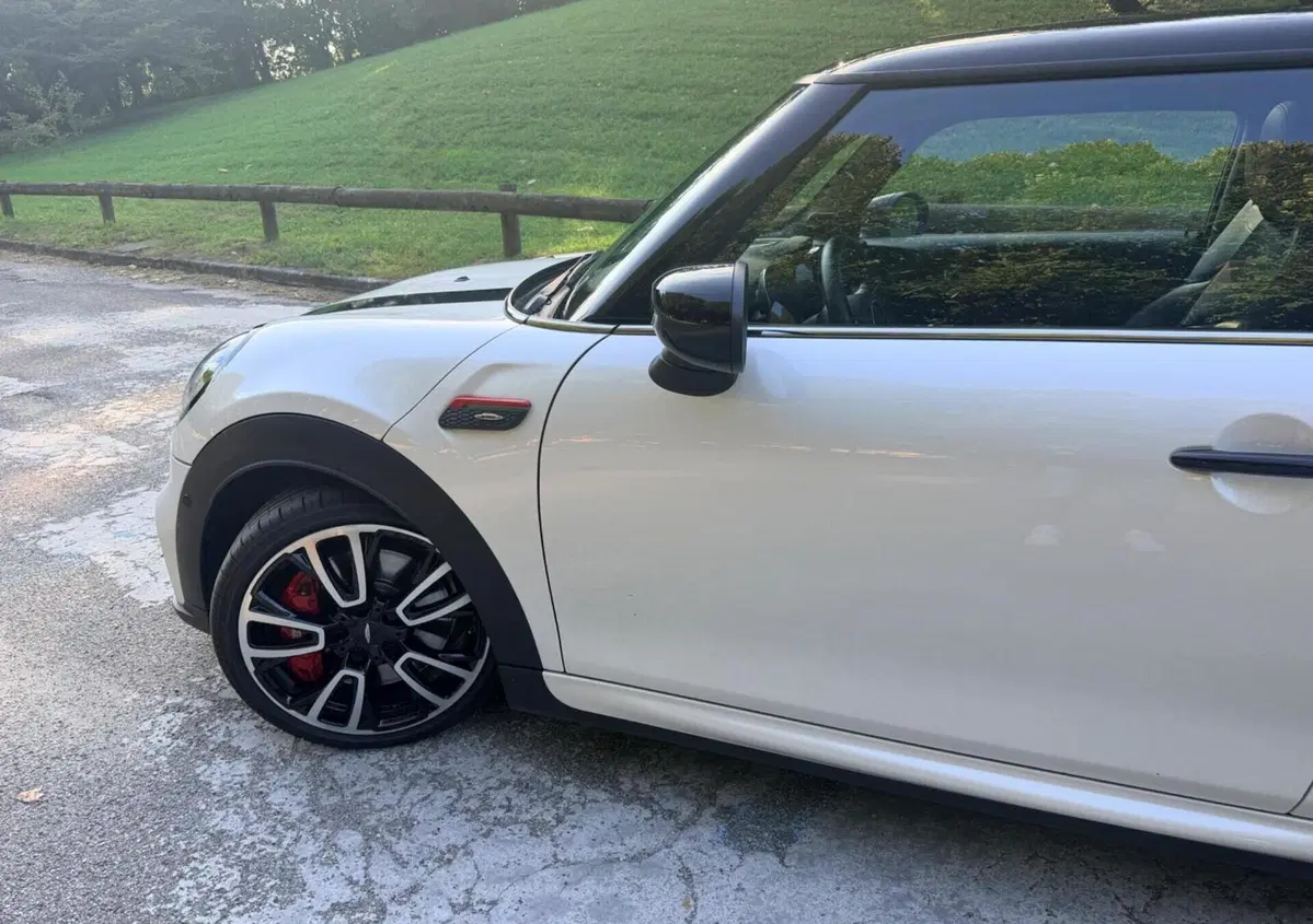 MINI Mini 2.0 Cooper S JCW (3)