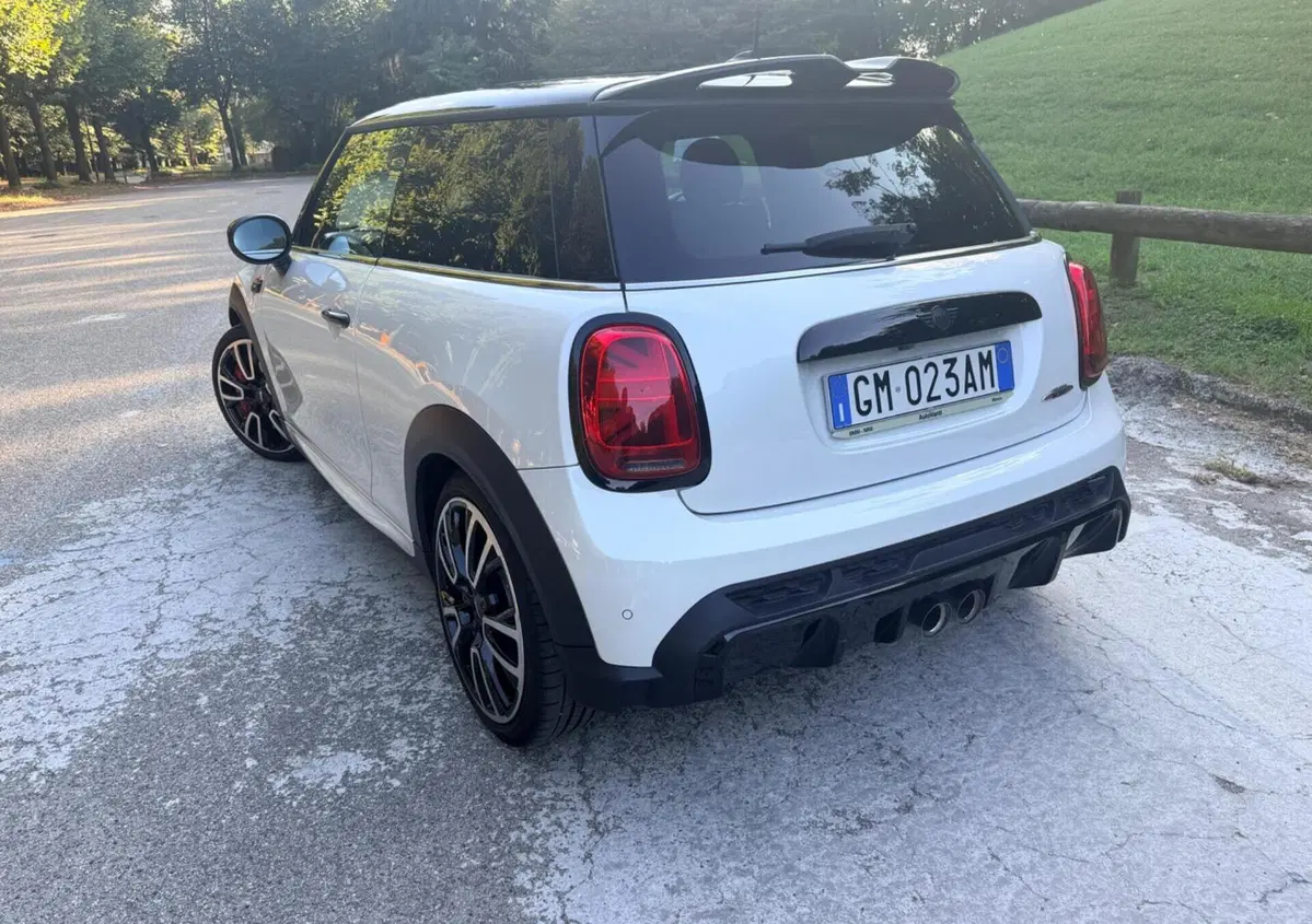 MINI Mini 2.0 Cooper S JCW (6)