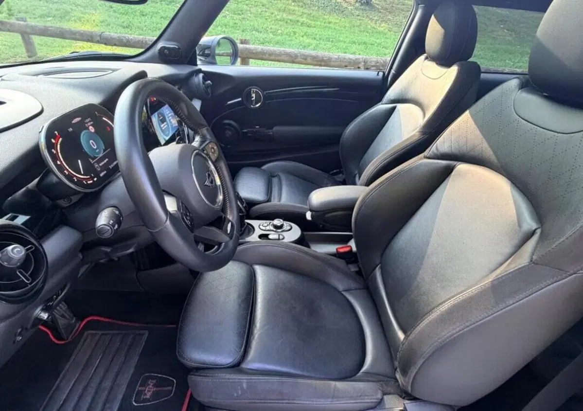 MINI Mini 2.0 Cooper S JCW (9)