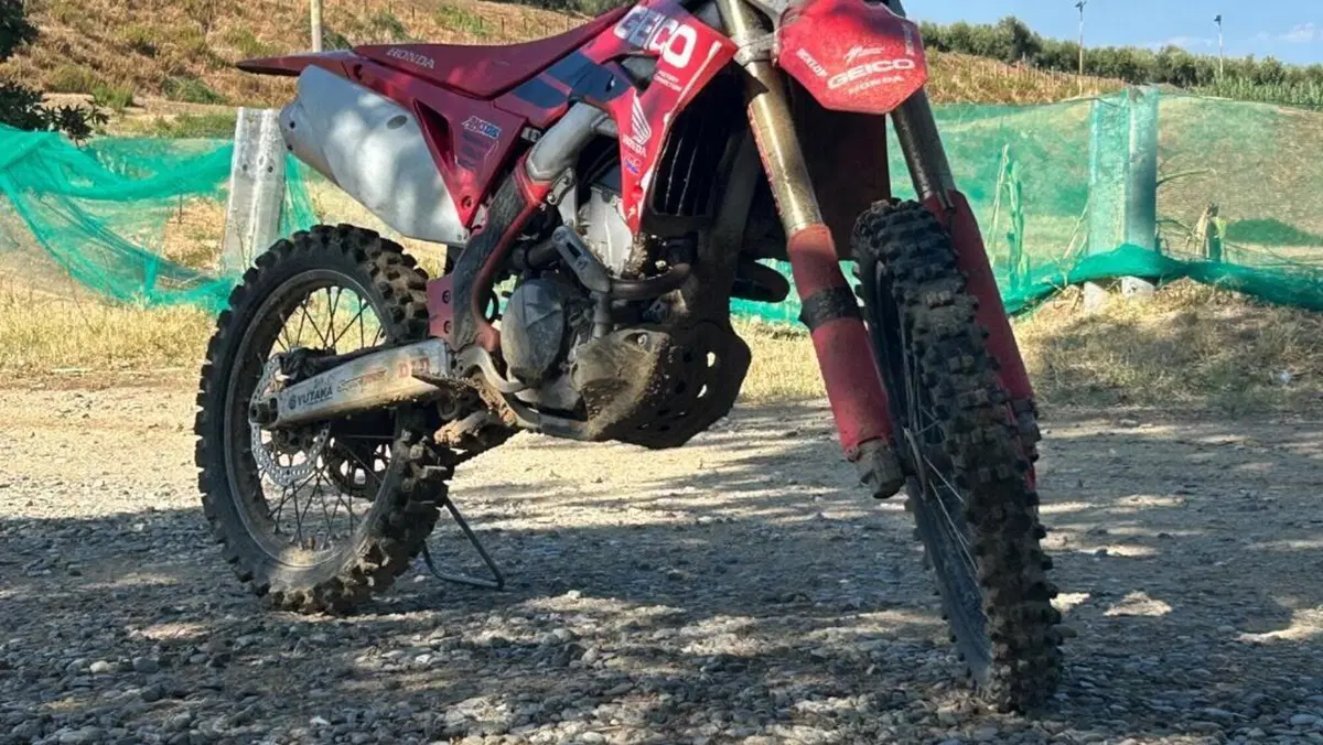 Honda CRF 250R (2018)  (2)