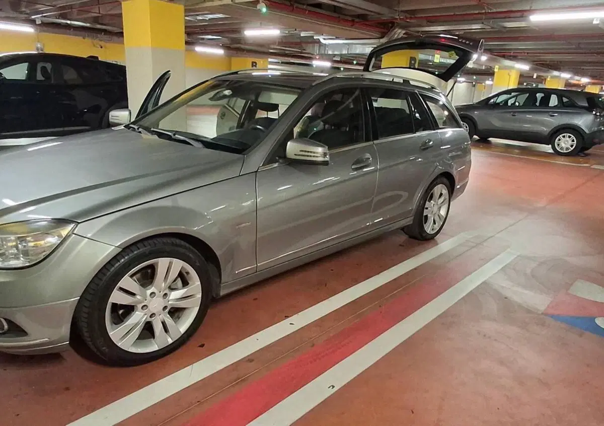 Mercedes-Benz Classe C Station Wagon 220 CDI BlueEFFICIENCY Elegance (7)