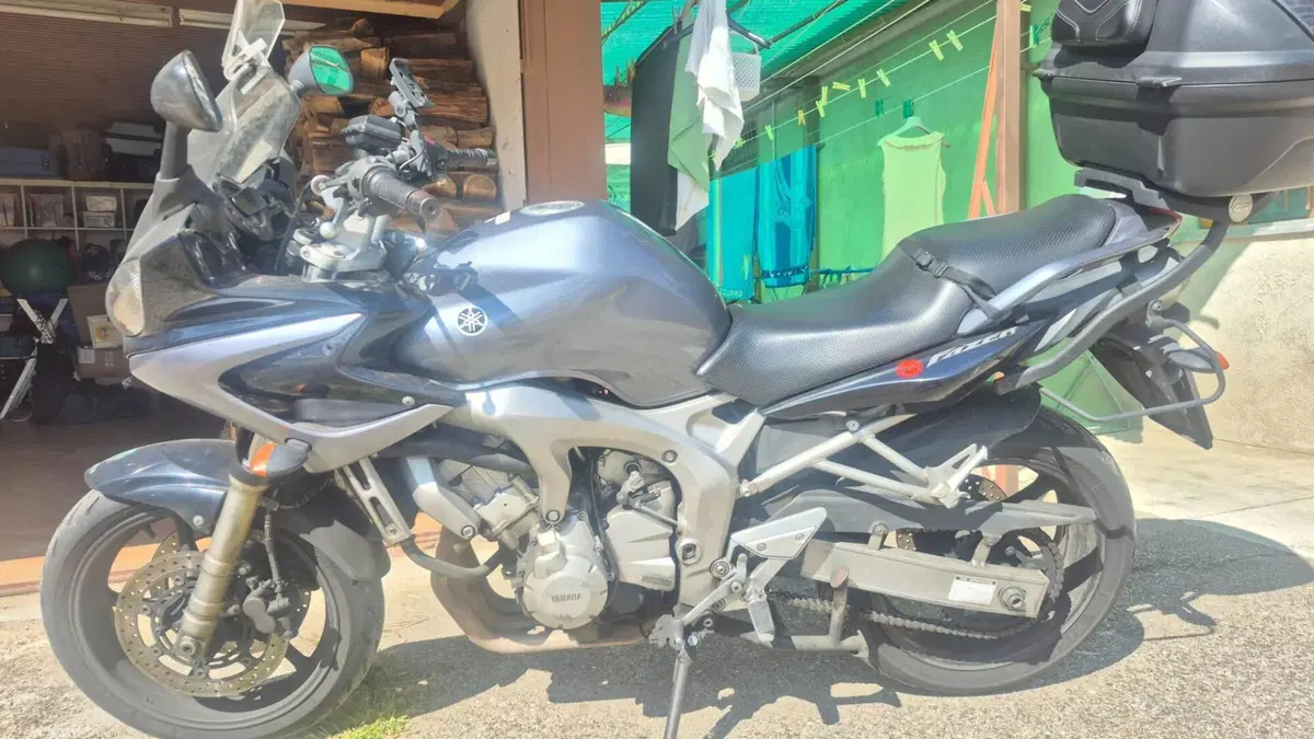 Yamaha FZ6 Fazer (2004 - 07)  (5)