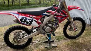Honda CRF 250R (2011 - 12)  (3)
