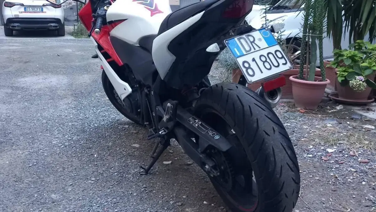 Honda CBR 600 F (2011 - 13)  (3)