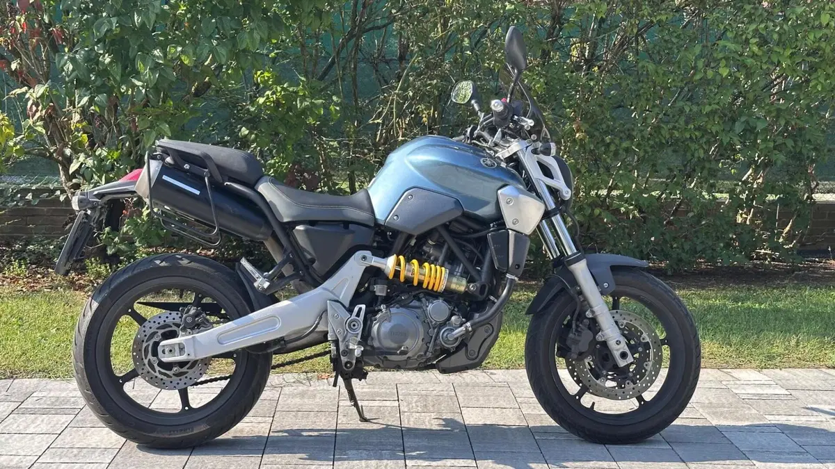 Yamaha MT-03 (2006 - 14)  (2)