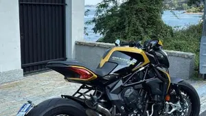 MV Agusta Dragster 800 RR (2018 - 20) 