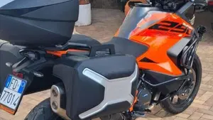 KTM 1290 Super Adventure S (2021 - 25)  (4)